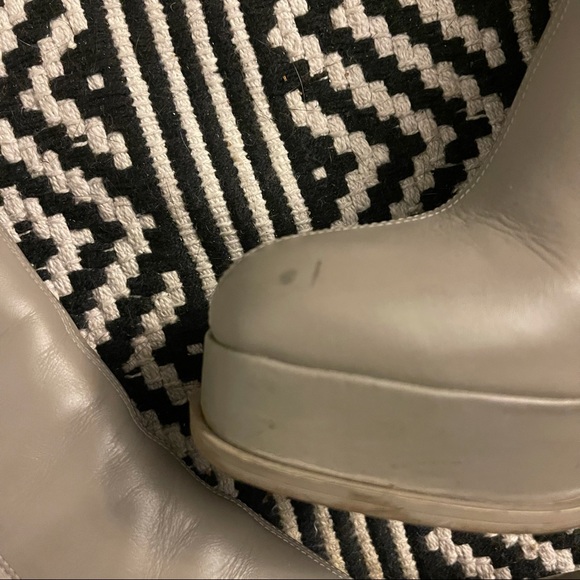 ❣️SOLD❣️Zara platform boots - Picture 5 of 8